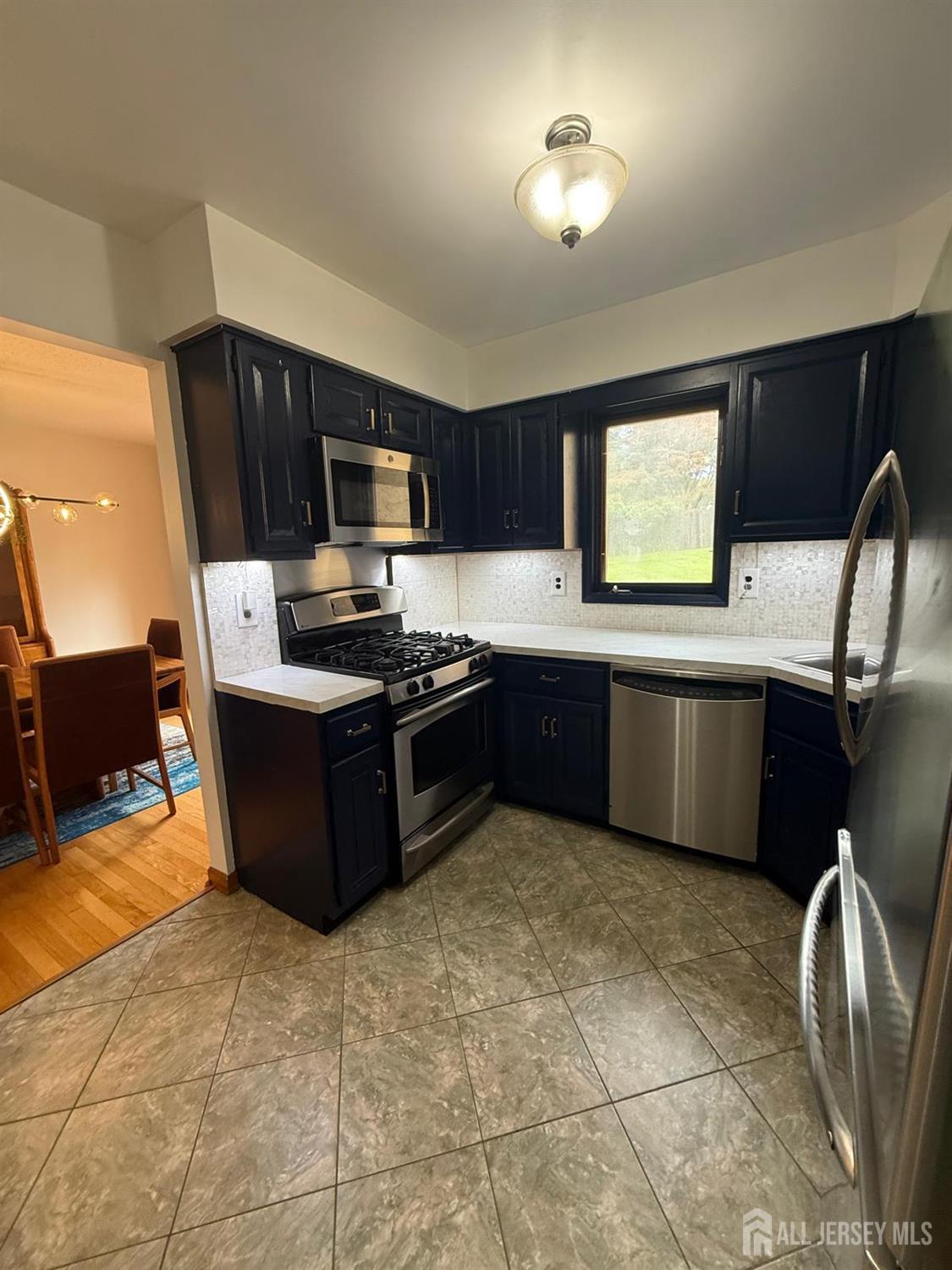 8 Teaberry Drive Edison NJ 08820