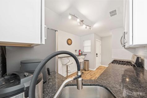 2706 Lighthouse Lane Parlin NJ 08859