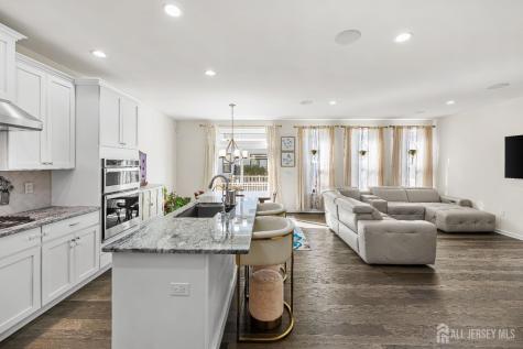 23 Clover Lane Monroe NJ 08831