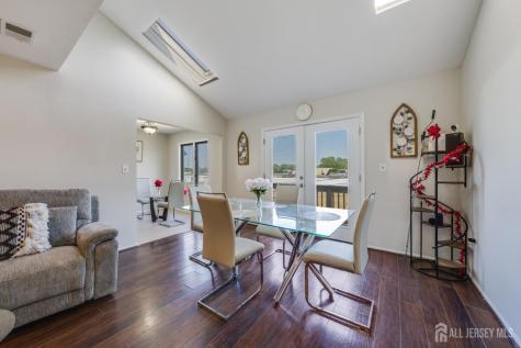 116 Peach Street Avenel NJ 07001