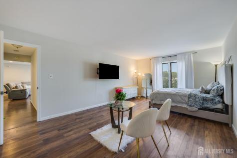 116 Peach Street Avenel NJ 07001
