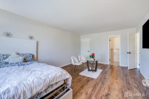 116 Peach Street Avenel NJ 07001