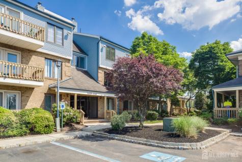 116 Peach Street Avenel NJ 07001