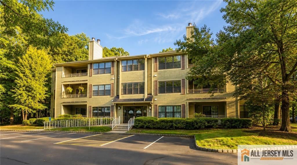 1310 Stoneridge Circle Helmetta NJ 08828