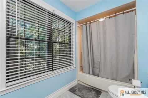 1310 Stoneridge Circle Helmetta NJ 08828