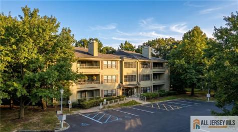 1310 Stoneridge Circle Helmetta NJ 08828