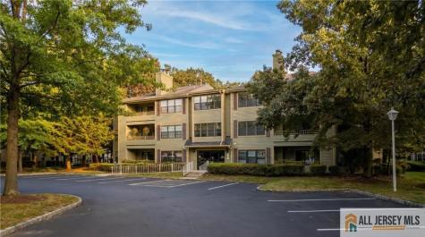 1310 Stoneridge Circle Helmetta NJ 08828