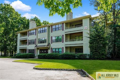 1310 Stoneridge Circle Helmetta NJ 08828