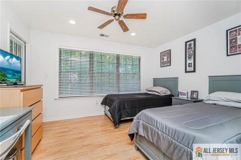 1310 Stoneridge Circle Helmetta NJ 08828