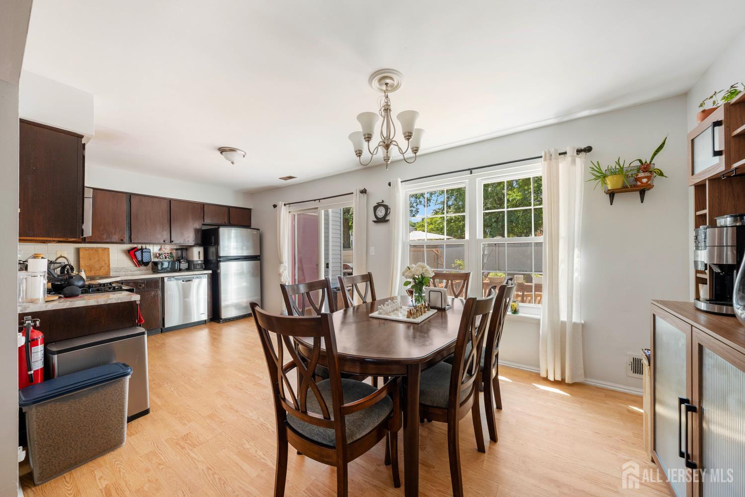 35 E Byrnes Lane E Sayreville NJ 08872