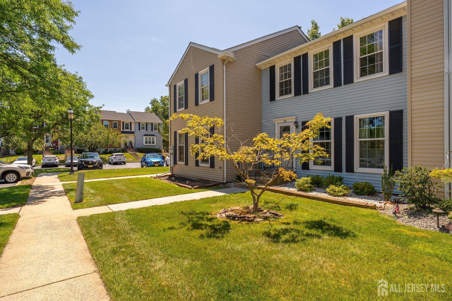 35 E Byrnes Lane E Sayreville NJ 08872