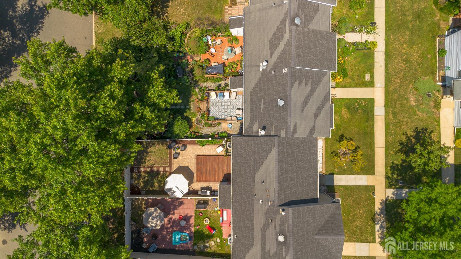 35 E Byrnes Lane E Sayreville NJ 08872
