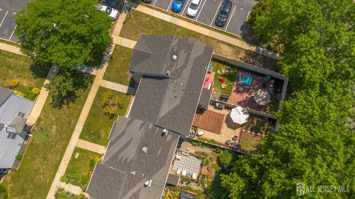 35 E Byrnes Lane E Sayreville NJ 08872
