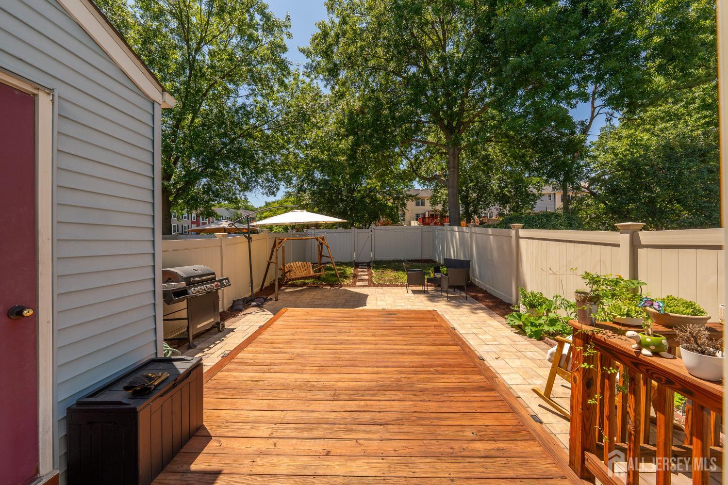 35 E Byrnes Lane E Sayreville NJ 08872