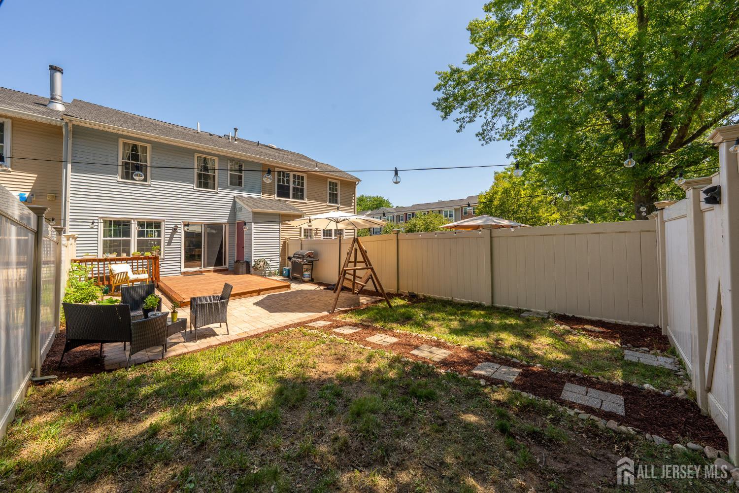 35 E Byrnes Lane E Sayreville NJ 08872