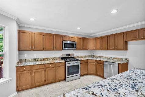 242 Hawthorne Road North Brunswick NJ 08902