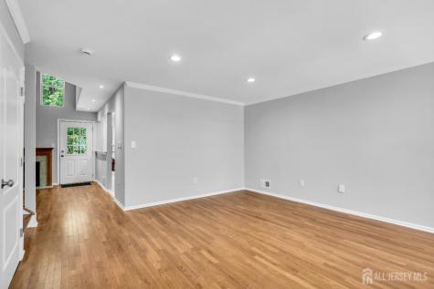 242 Hawthorne Road North Brunswick NJ 08902