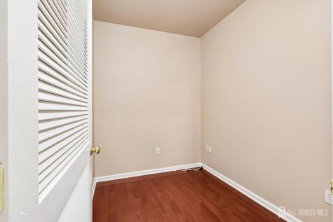 270 Pinelli Drive Piscataway NJ 08854