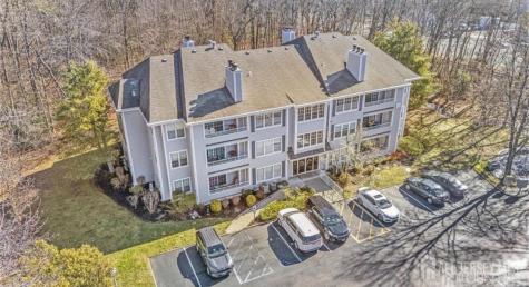 2308 Candlelight Court Helmetta NJ 08828