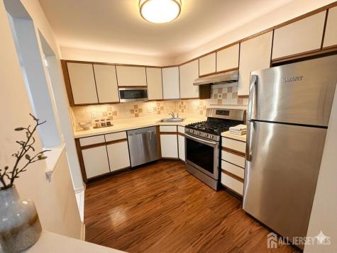 2308 Candlelight Court Helmetta NJ 08828