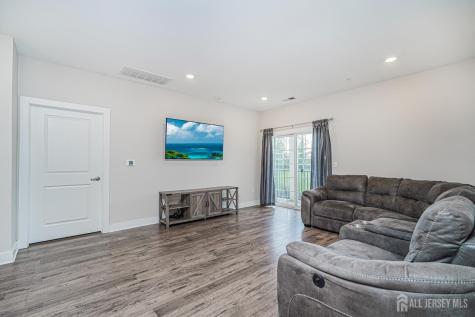 816 Stiller Lane Monroe NJ 08831