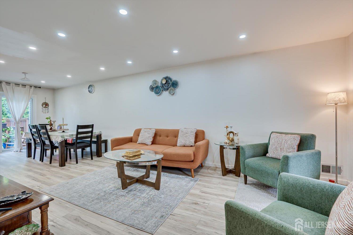 1602 Deerfield Drive Edison NJ 08820