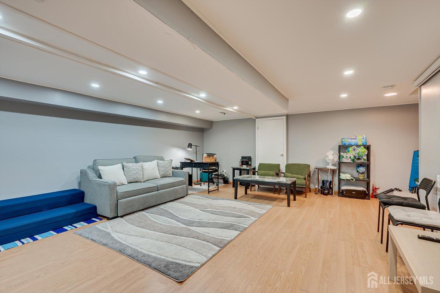 1602 Deerfield Drive Edison NJ 08820
