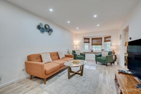 1602 Deerfield Drive Edison NJ 08820