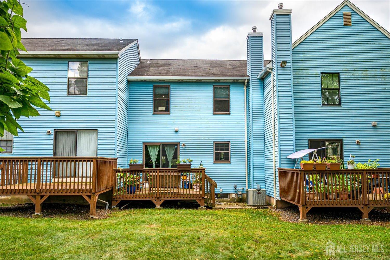 1602 Deerfield Drive Edison NJ 08820