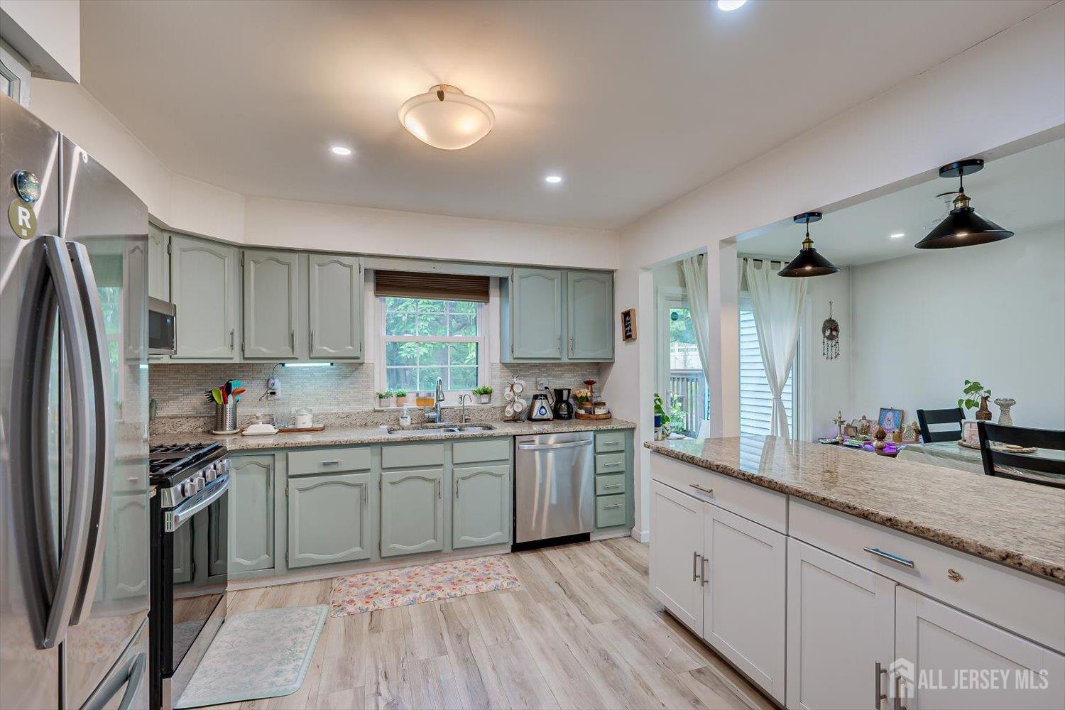 1602 Deerfield Drive Edison NJ 08820