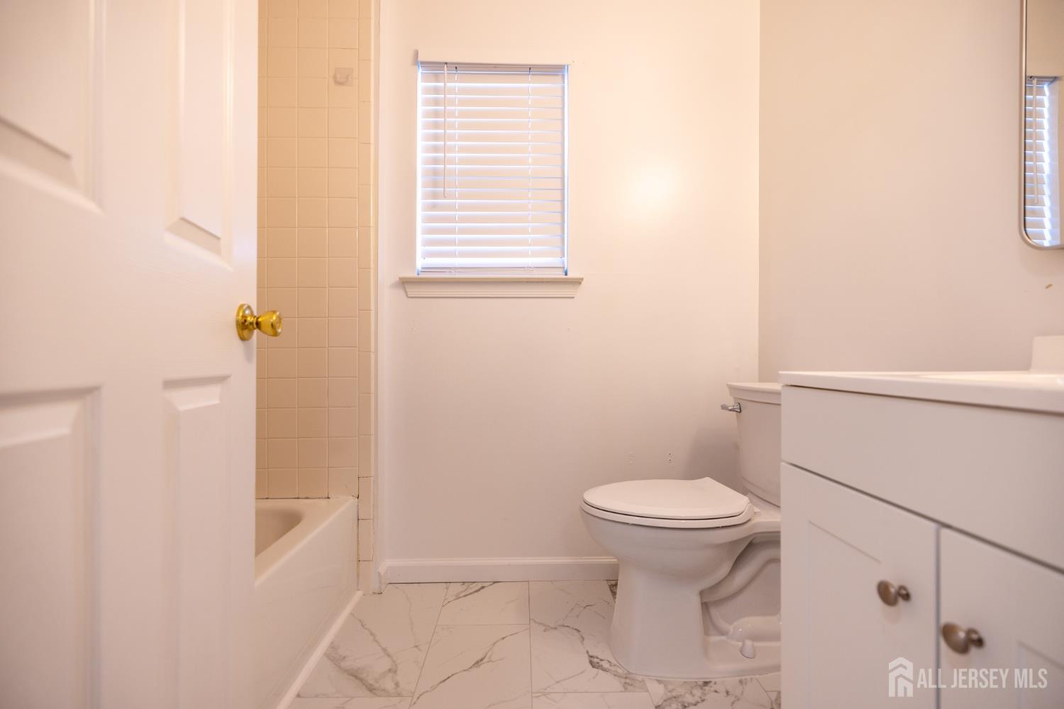 184 Bexley Lane Middlesex NJ 08854