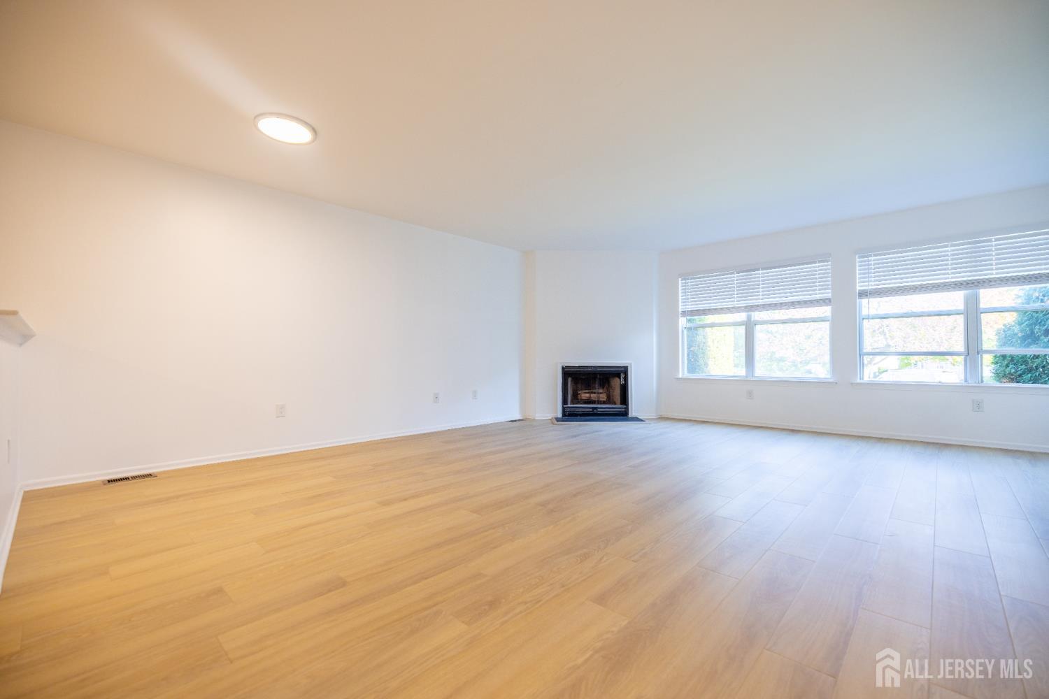 184 Bexley Lane Middlesex NJ 08854