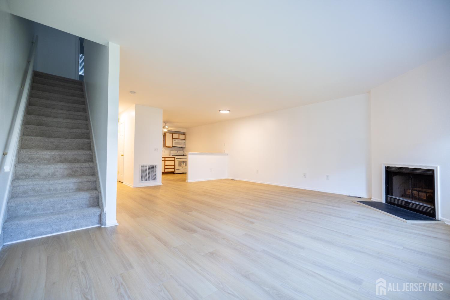 184 Bexley Lane Middlesex NJ 08854