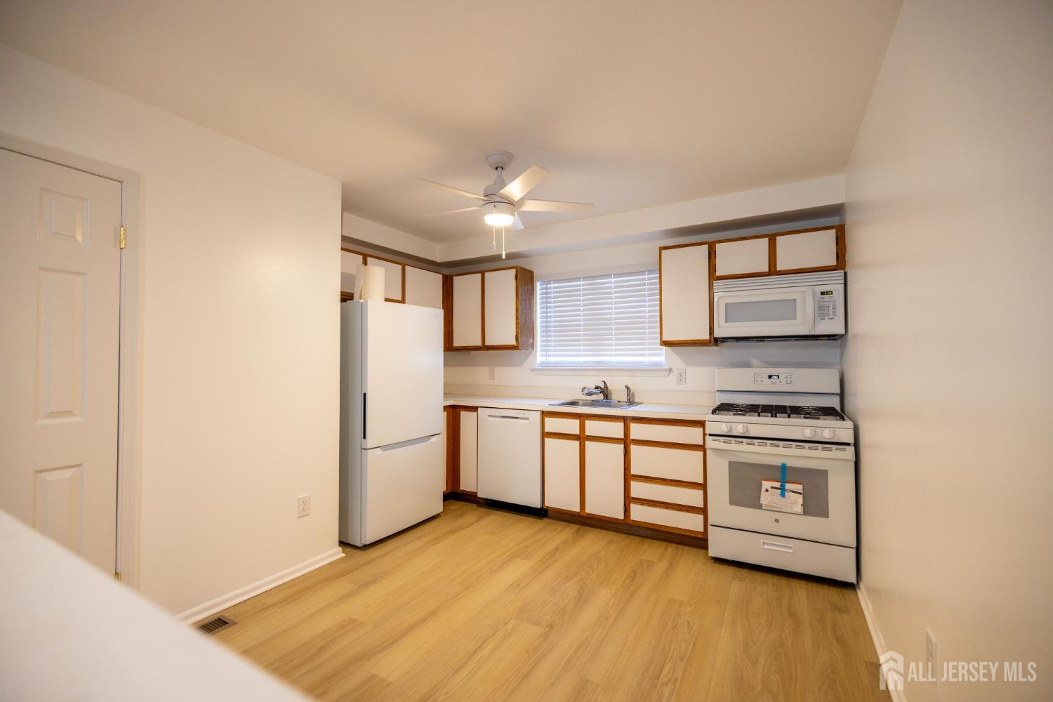 184 Bexley Lane Middlesex NJ 08854