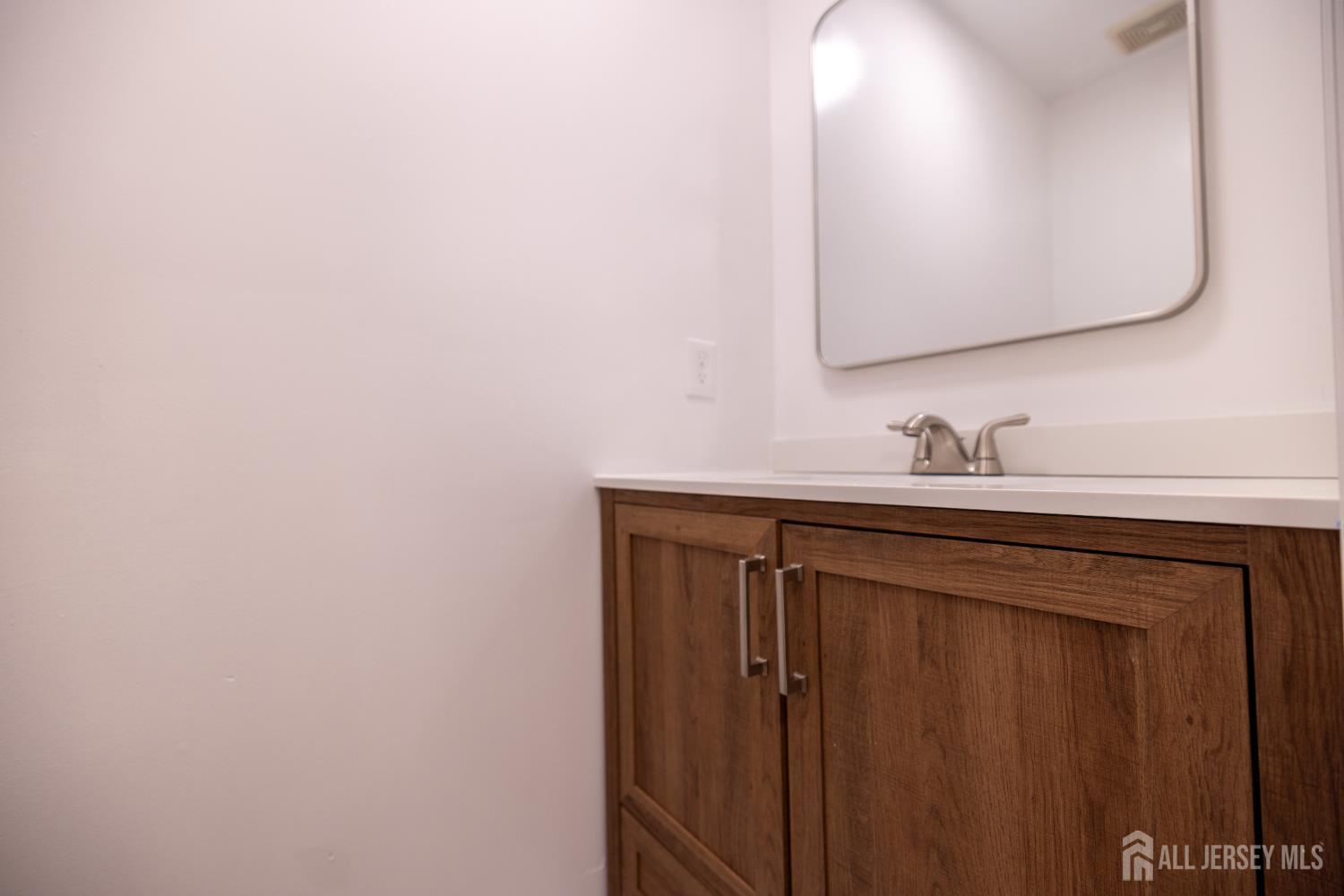 184 Bexley Lane Middlesex NJ 08854