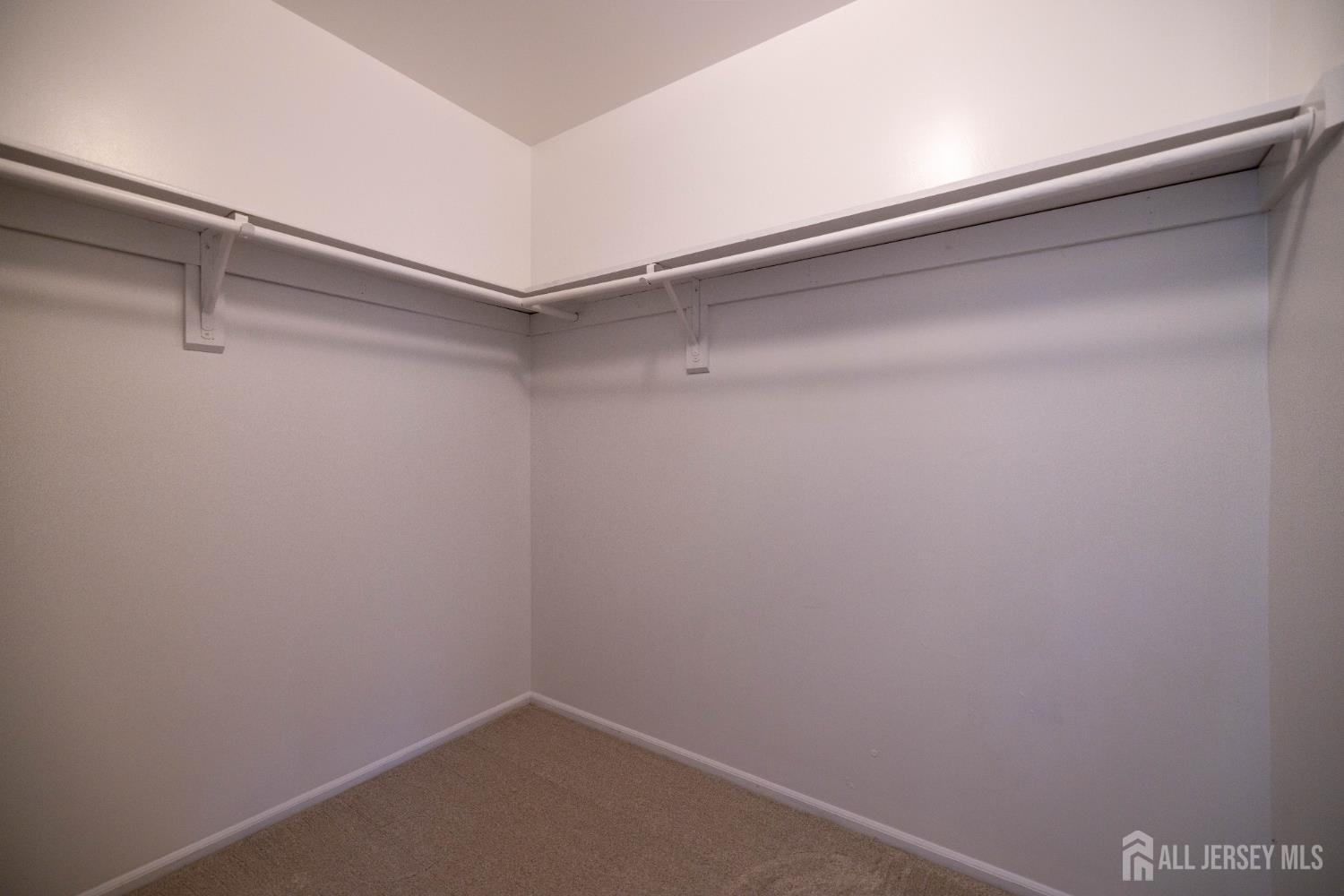 184 Bexley Lane Middlesex NJ 08854