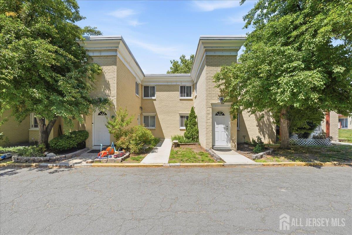 18 Lake Avenue East Brunswick NJ 08816