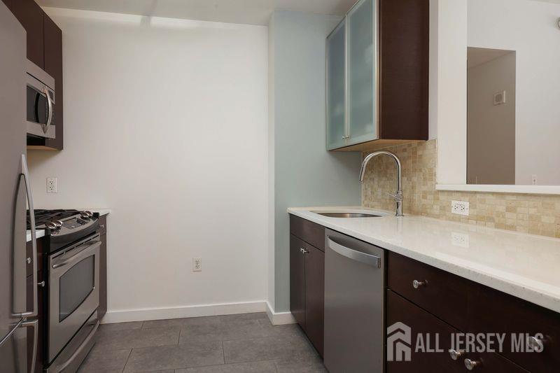232 Pavonia Avenue Jersey City NJ 07301