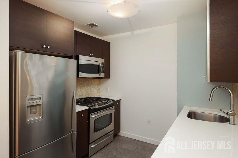 232 Pavonia Avenue Jersey City NJ 07301