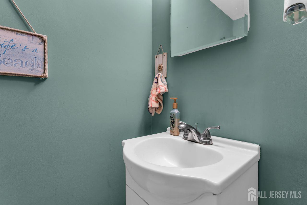 16 Cardinal Lane Howell NJ 07731