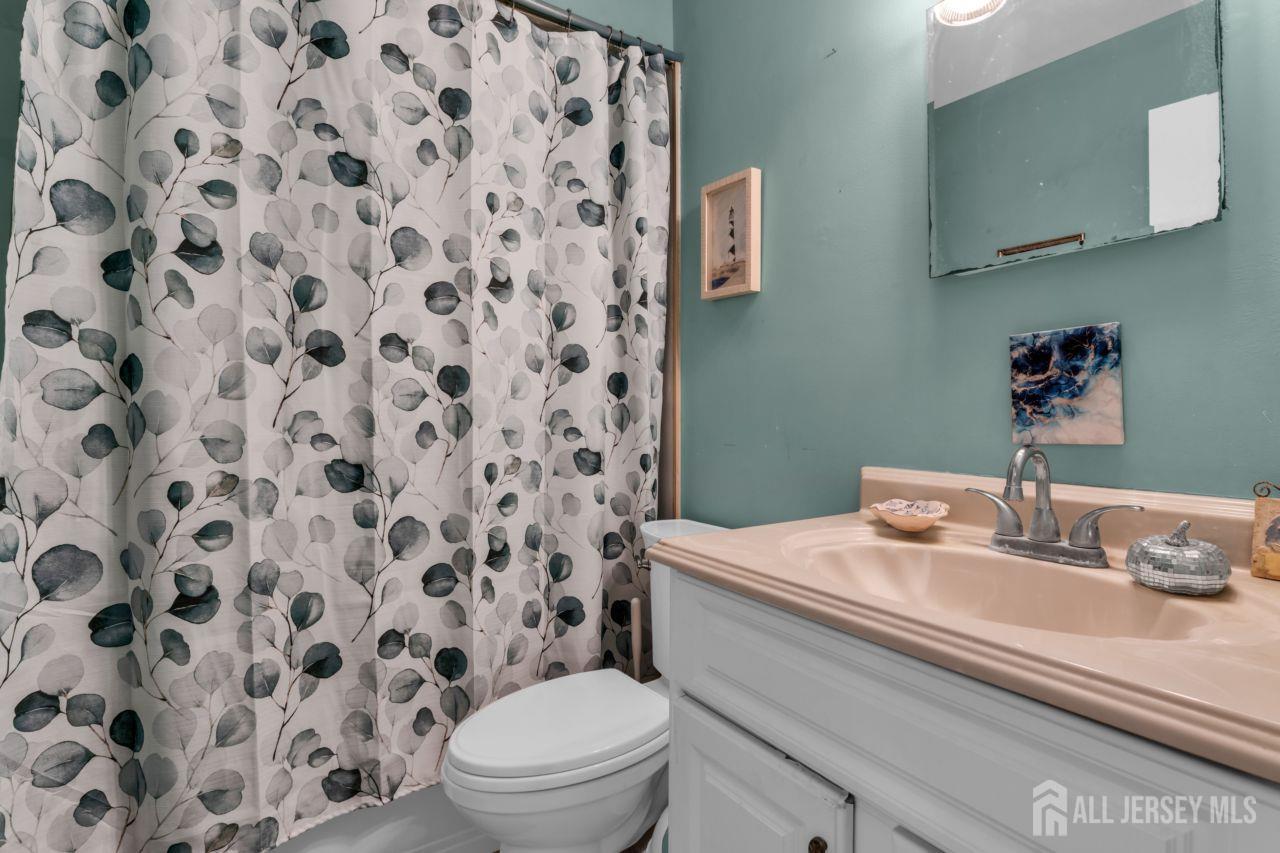 16 Cardinal Lane Howell NJ 07731