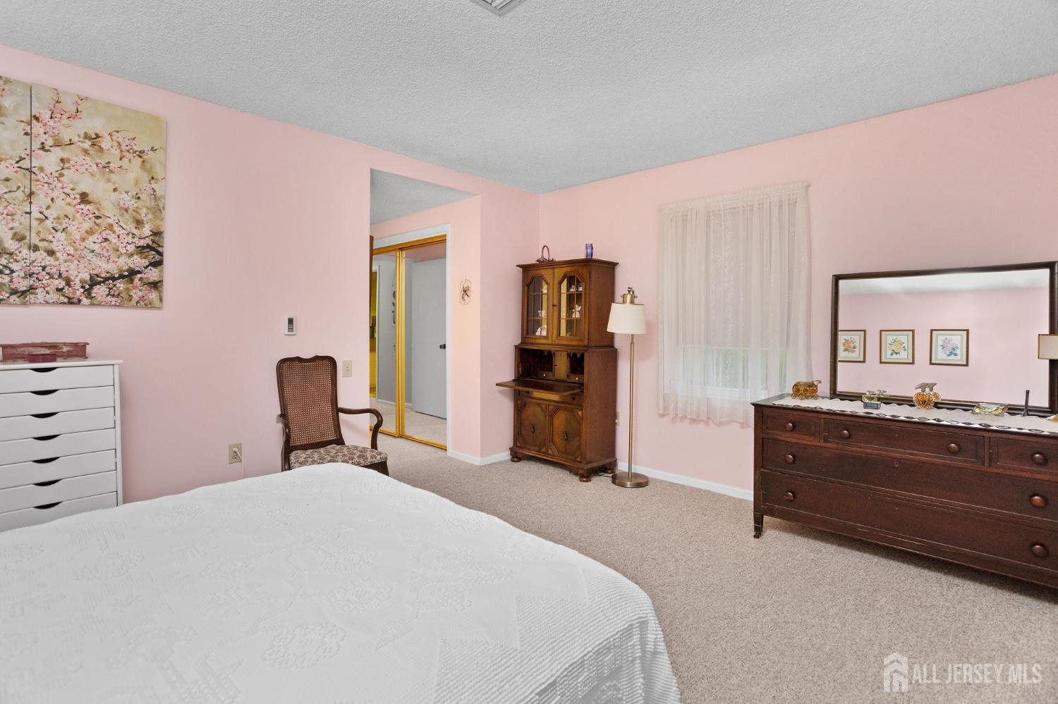 136 Plymouth Lane Monroe NJ 08831