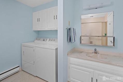 136 Plymouth Lane Monroe NJ 08831