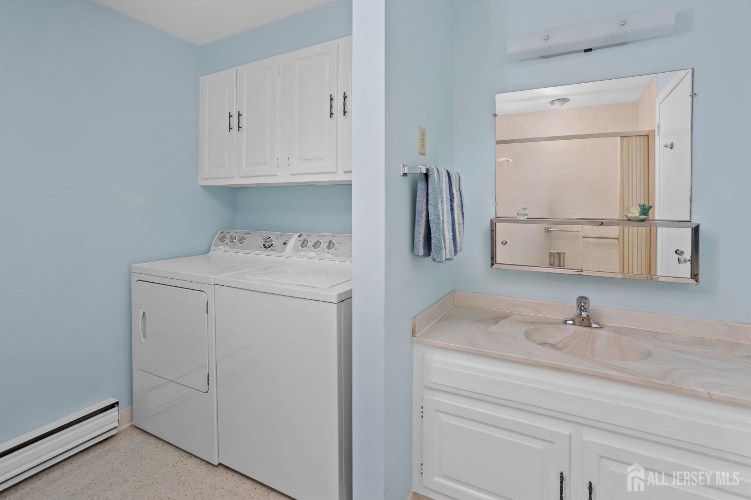 136 Plymouth Lane Monroe NJ 08831