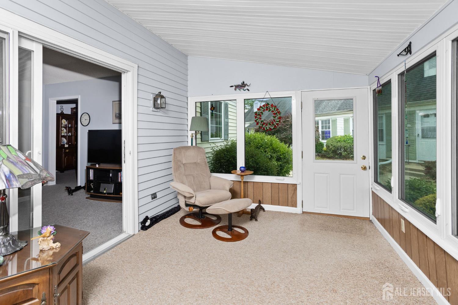 136 Plymouth Lane Monroe NJ 08831