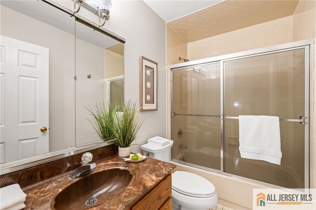 16 Estate Road Hillsborough NJ 08844