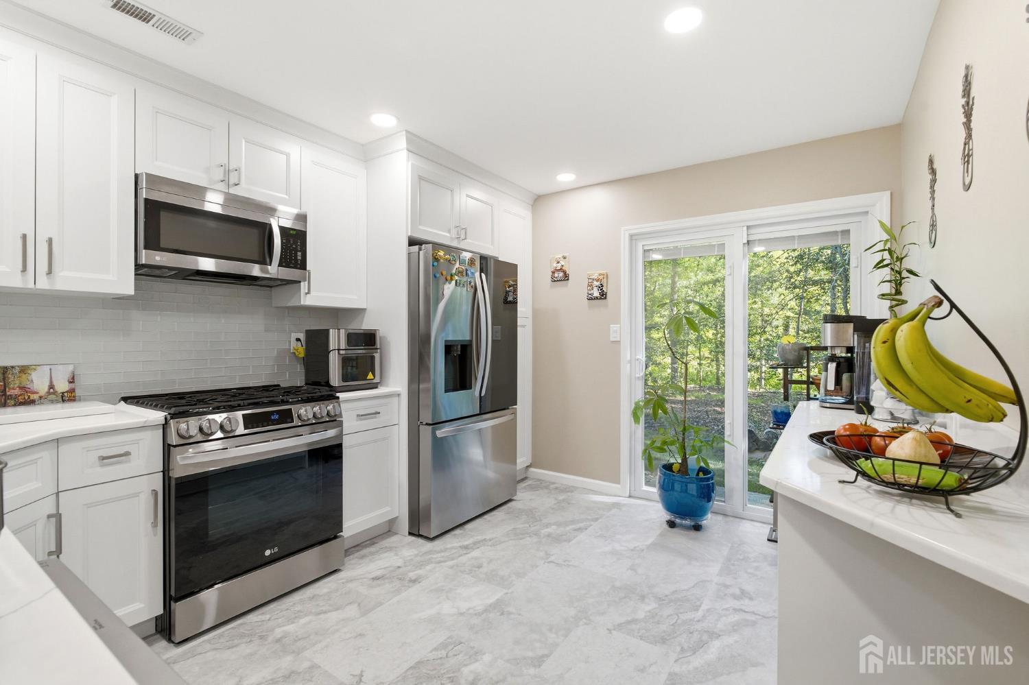 267 Century Way Manalapan NJ 07726