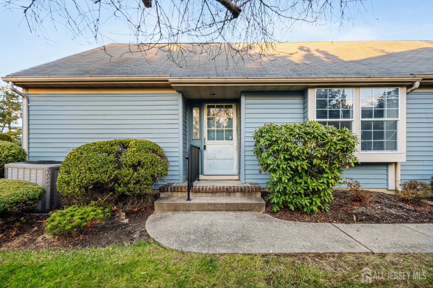 29 Hillsborough Drive Monroe NJ 08831