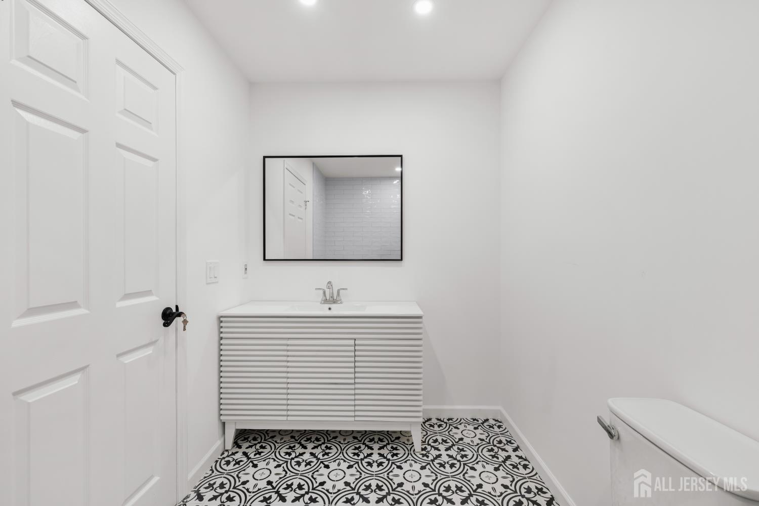 29 Hillsborough Drive Monroe NJ 08831