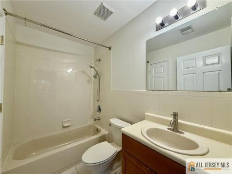 99 Chariot Court Piscataway NJ 08854